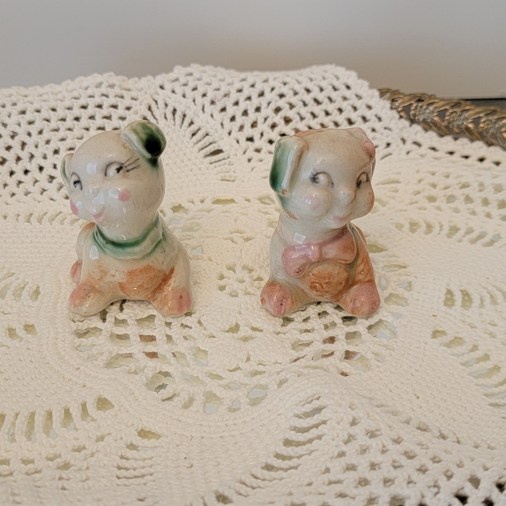 Vintage Puppy  S & P Shakers